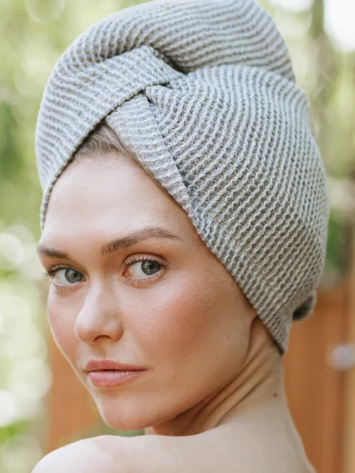 kobieta z lnianym turbanem wafel natural grey